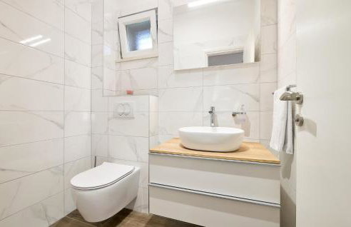 Stunning Home In Sestanovac - Photo 24