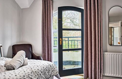 Exclusive Offers l Last-Minute Stay l Sleeps Up to 6 l Conveniently located near town Centre l restaurants l and local attractions l It offers easy access to the stunning Causeway Coast l Coleraine Hideout l WeStayBelfast - Foto 24