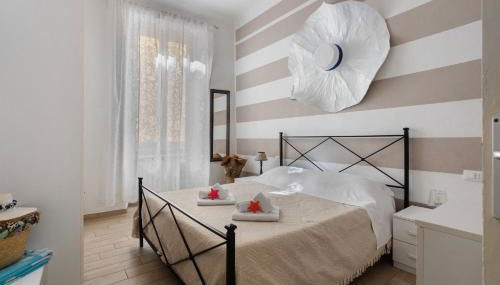 La First Ludy - Photo 4