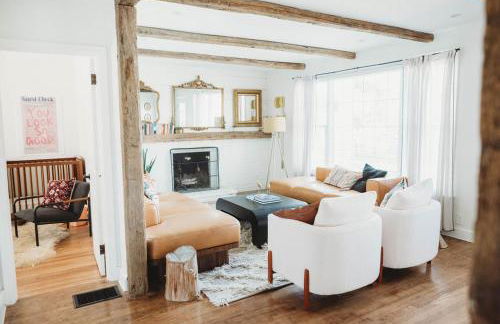 Ode to the '70's creative private home with pool - Foto 22