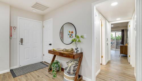 Modern Condo in St Georges Sports Village - Foto 4