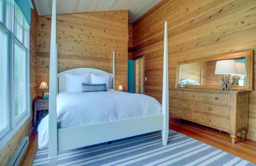 Serene Washington Island Getaway with Private Beach! - Photo 12