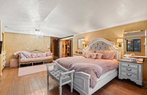 Mountain Top Luxury Red Rocks Hot tub Sauna Views - Photo 12