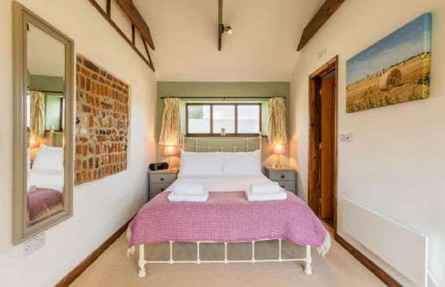 Host Stay Woodfalls Barn - Foto 19