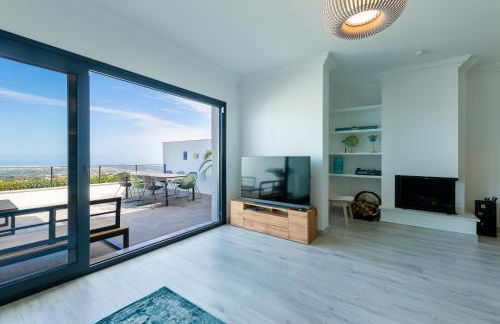 Modern Marbella Villa, Pool, Ocean & Mountain View - Foto 1