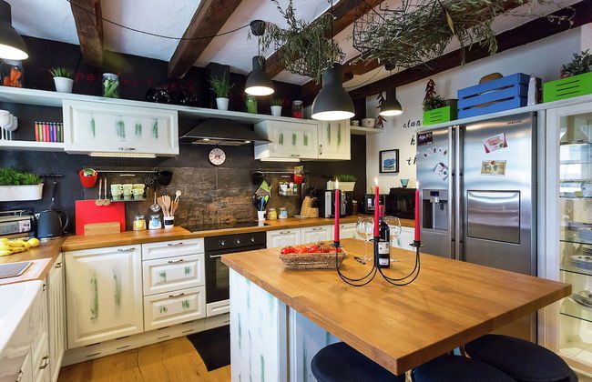 Villa in Porec With Private Pool & Garden - Foto 11