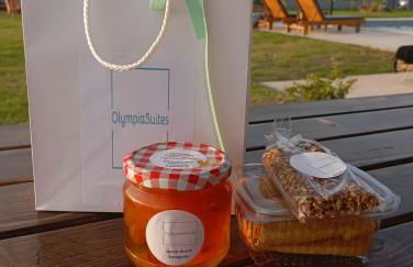 Olympia Suites - Photo 3