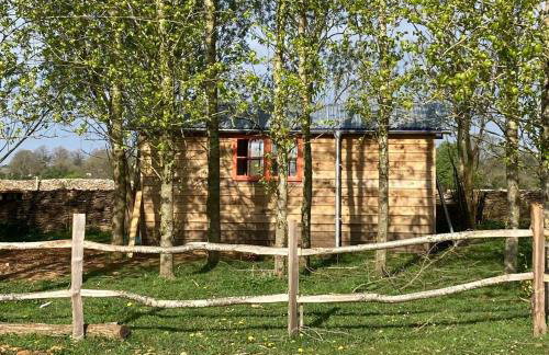 Secluded off grid Shepherd's Hut - Photo 1