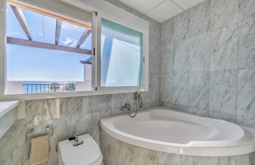 Luxury Duplex Sea Views La Cala Beach - Photo 57