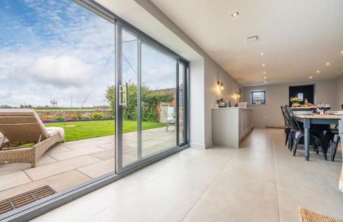 The Coach House Happisburgh - Photo 37