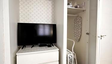 loft con wifi lavadora secadora cama agradable muy proximo valencia - Foto 4