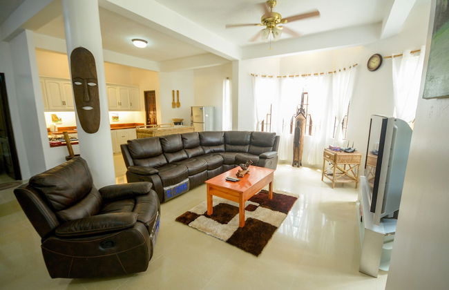 Hilltop Pool and Villa - Foto 26