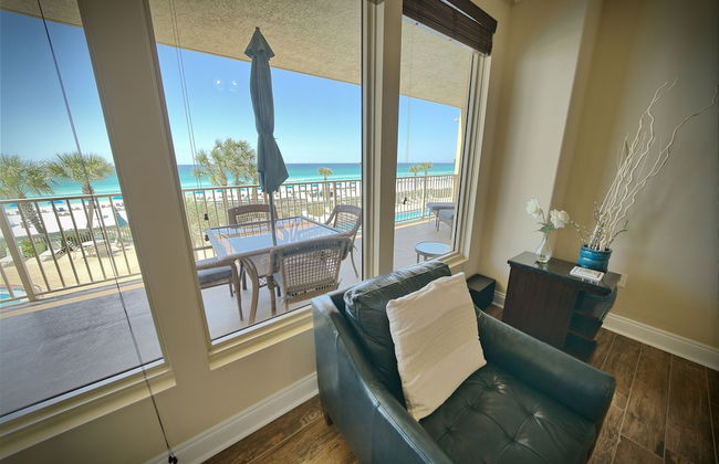 Astonishing Oceanfront Condo with Oversized Balcony to Enjoy Amazing Gulf View - Unit 0204 by RedAwning - Foto 38