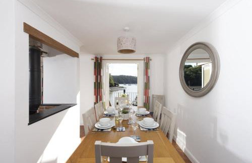 Waterfront House - Photo 18