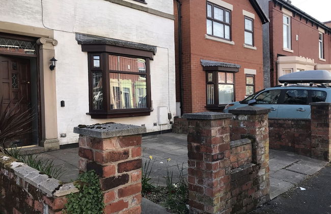 Stylish 3-bed Preston Home for Relaxing Comfy Stay - Foto 48