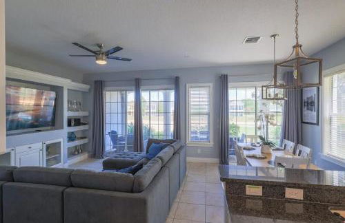 Luxurious Pool Home Overlooking Golf Course - Foto 9