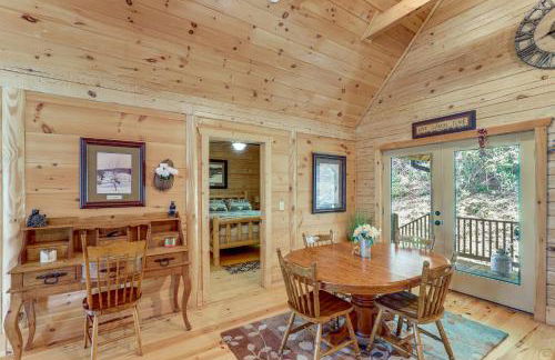 Explore Linville Falls Cabin with Game Room and Deck! - Foto 6