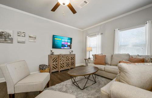 Stylish & Modern 3BR Home Near Chattahoochee River - Foto 18