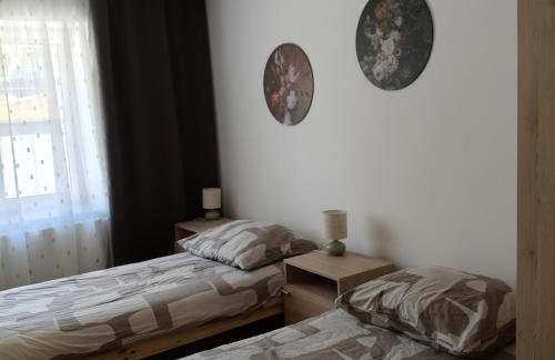 Noclegi Pod Dębem - Foto 2