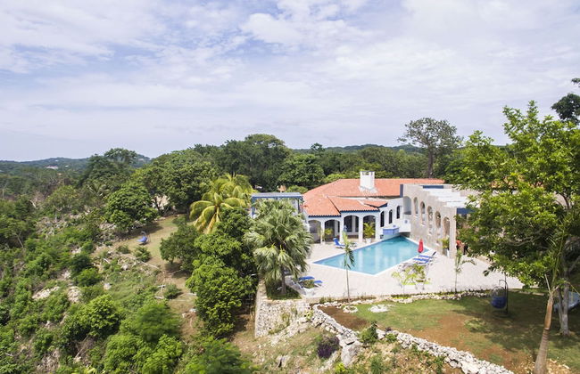 High Life Villa - Photo 29