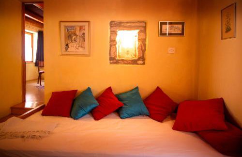 Kamene Priče rooms, music and food - Photo 4