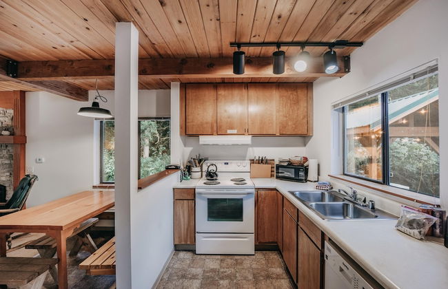 67MF- Hot Tub - Pets Ok - BBQ - Sleeps 5 - Foto 6