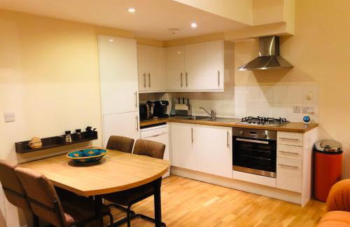 2 Bed 2 bath with Private Parking - Foto 11