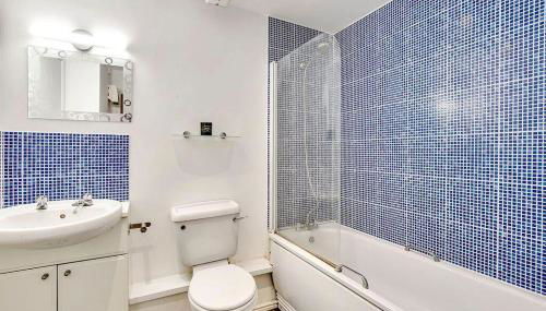 2BR w WiFi in Vibrant Streatham - Foto 5, Shower