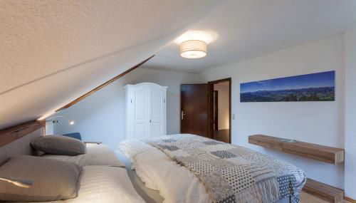 Top 98 qm Ferienwohnung im Allgäu, Balkon und Parkplatz - Foto 4