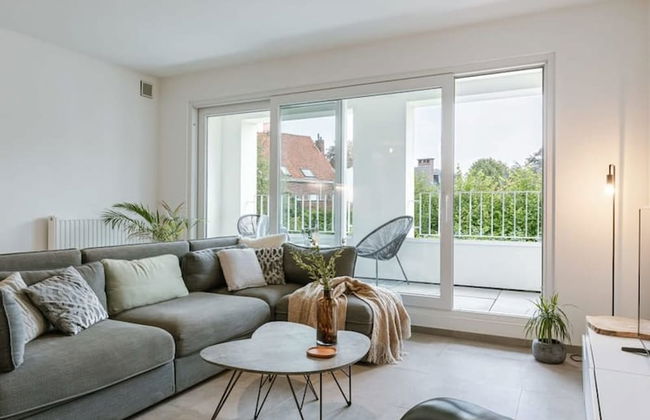 Spacious Apartment in Kortrijk - Photo 1