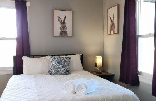 Perfect Combo of Charm & Comfort- 2Bedroom Home - Foto 7