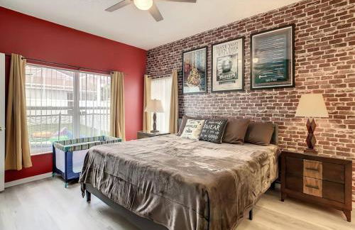 H504E Single Level POOL Home Themed Room by Disney - Foto 5