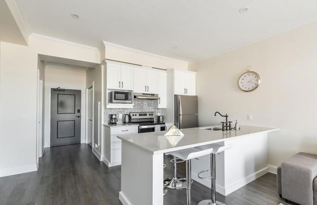 Iconic Rideau 1Bd Unit Balcony Free Parking 1 - Photo 19