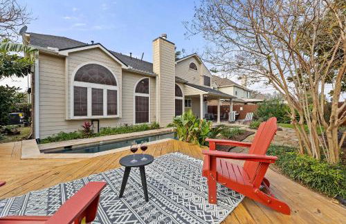 Gorgeous 6BR 3 5 Bth Home with Pool and Game Room - Photo 50