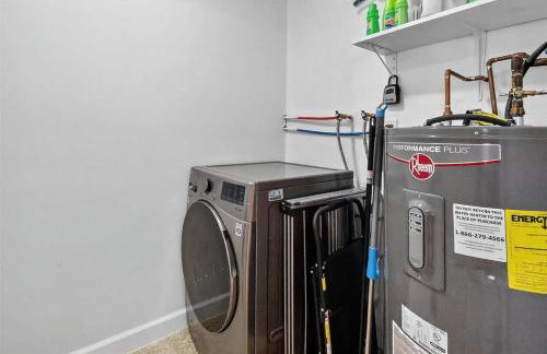 Spacious 3BR Home with Private Pool in Hollywood - Foto 18