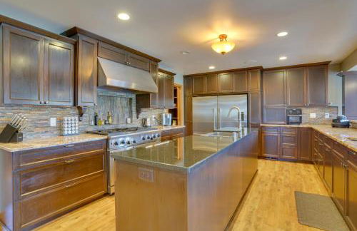 Expansive Retreat on 5 Acres in Shakopee! - Foto 12