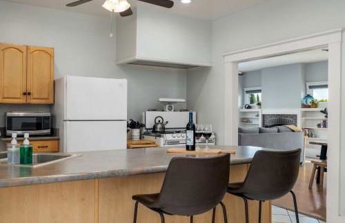 South Park Charmer - Close to Zoo - Backyard Oasis - Foto 11