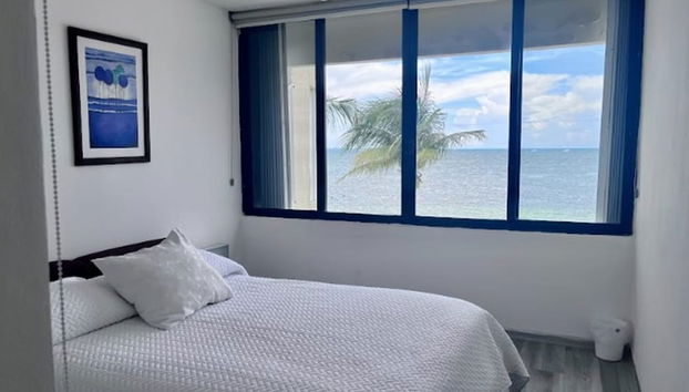 Oceanfront Condo at Unique Location - Foto 5, Habitación