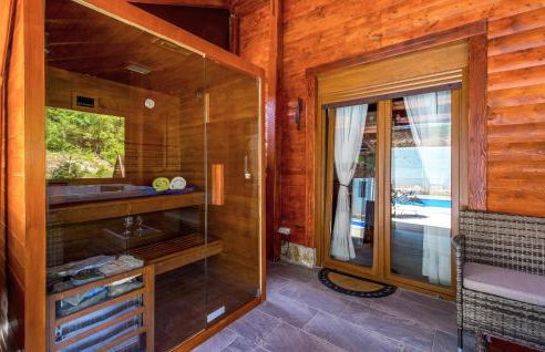 Amazing Home In Perusic With Sauna - Foto 9