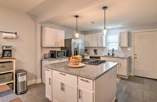 about 2 Mi to Pleasure Pier! Snowbird and Family Getaway - Foto 10