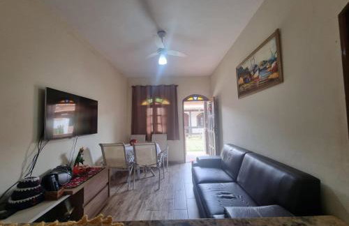 Casa com churrasqueira perto da lagoa - Foto 4