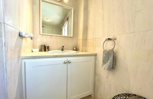 El Ático Estepona 1ªLinea de Playa - Photo 18