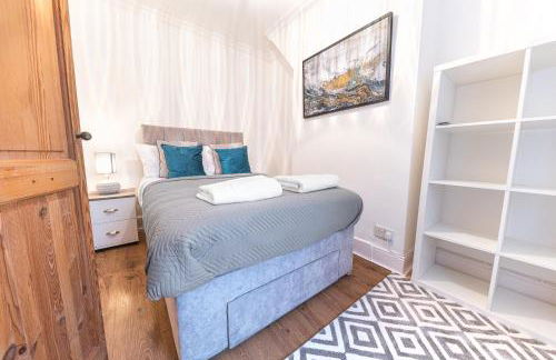 *King Bed* Comfy City House - Foto 12