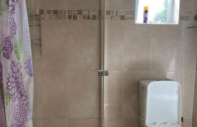 Luxurious 4 bed With Pool in Helensvale - 2255 - Foto 37