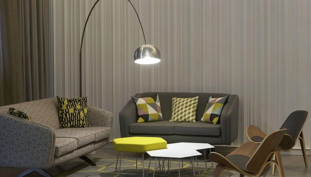 Citadines Trafalgar Square London - Foto 4, Sitzecke in der Lobby