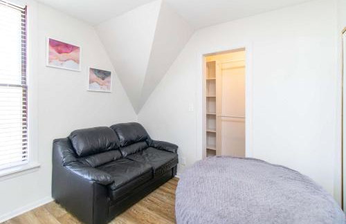 Chi-Town Hideout #2 - Near Metra - Foto 17