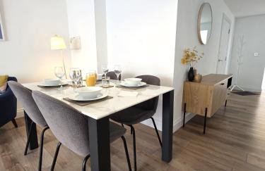 Modern One Bed Flat at Dawe Luxury Suites - An Entire Apartment near Ely Cathedral & Train Station - The Perfect Gateway to Explore Ely, Cambridge, Norfolk & London - Sleeps up to 4 - Photo 6