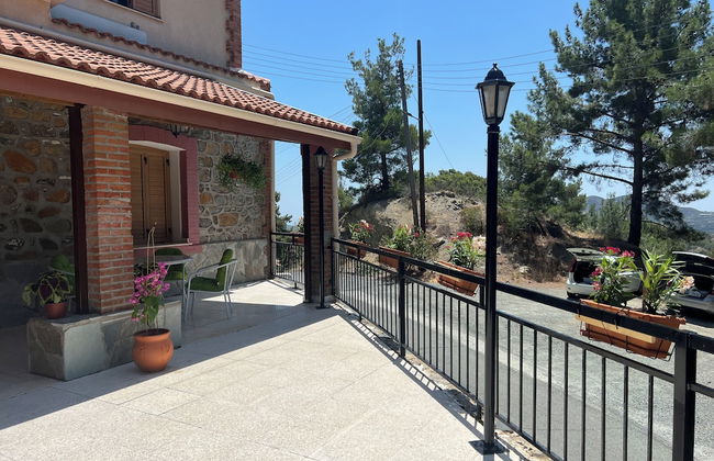 Charming Villa in Pano Platres, Cyprus - Your Home Away From Home - Foto 17