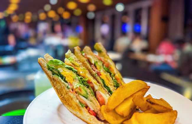 Jardines de Uleta Suites - Photo 72