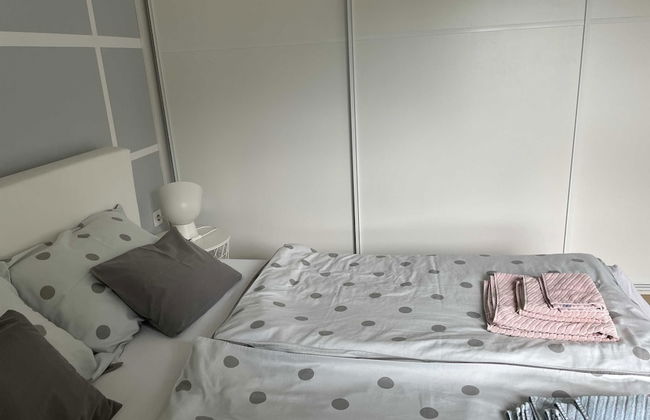 Modern & Charming - Free Private Parking - Foto 18